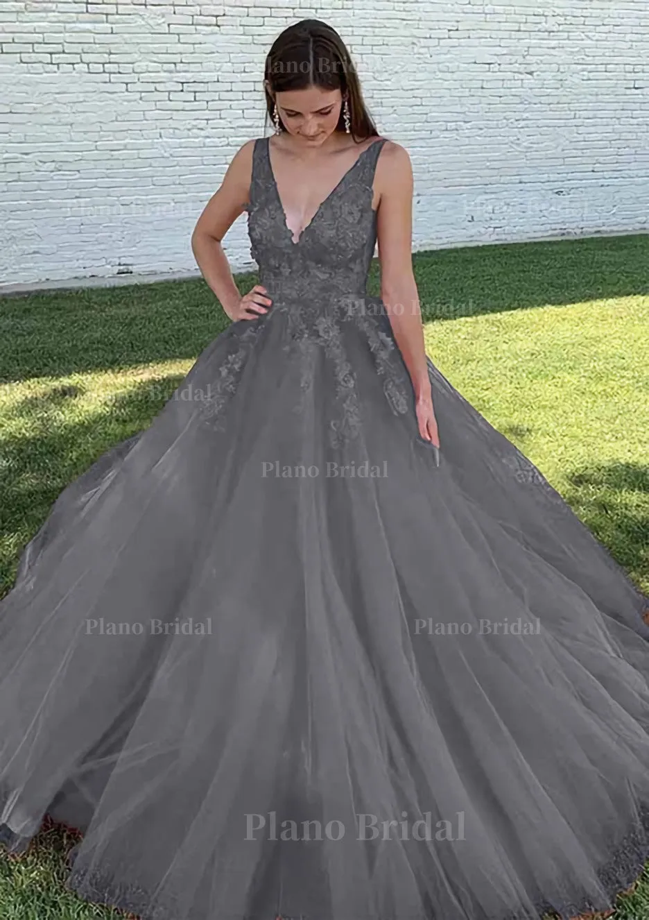 Ball Gown V Neck Court Train Lace Tulle Prom Dress With Appliqued Beading