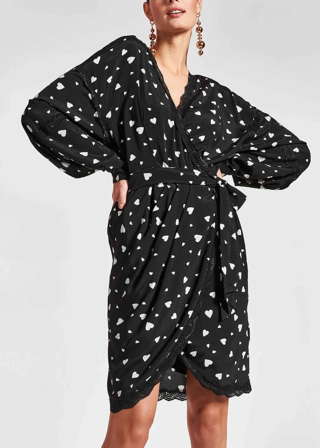 Black heart-print mini wrap dress