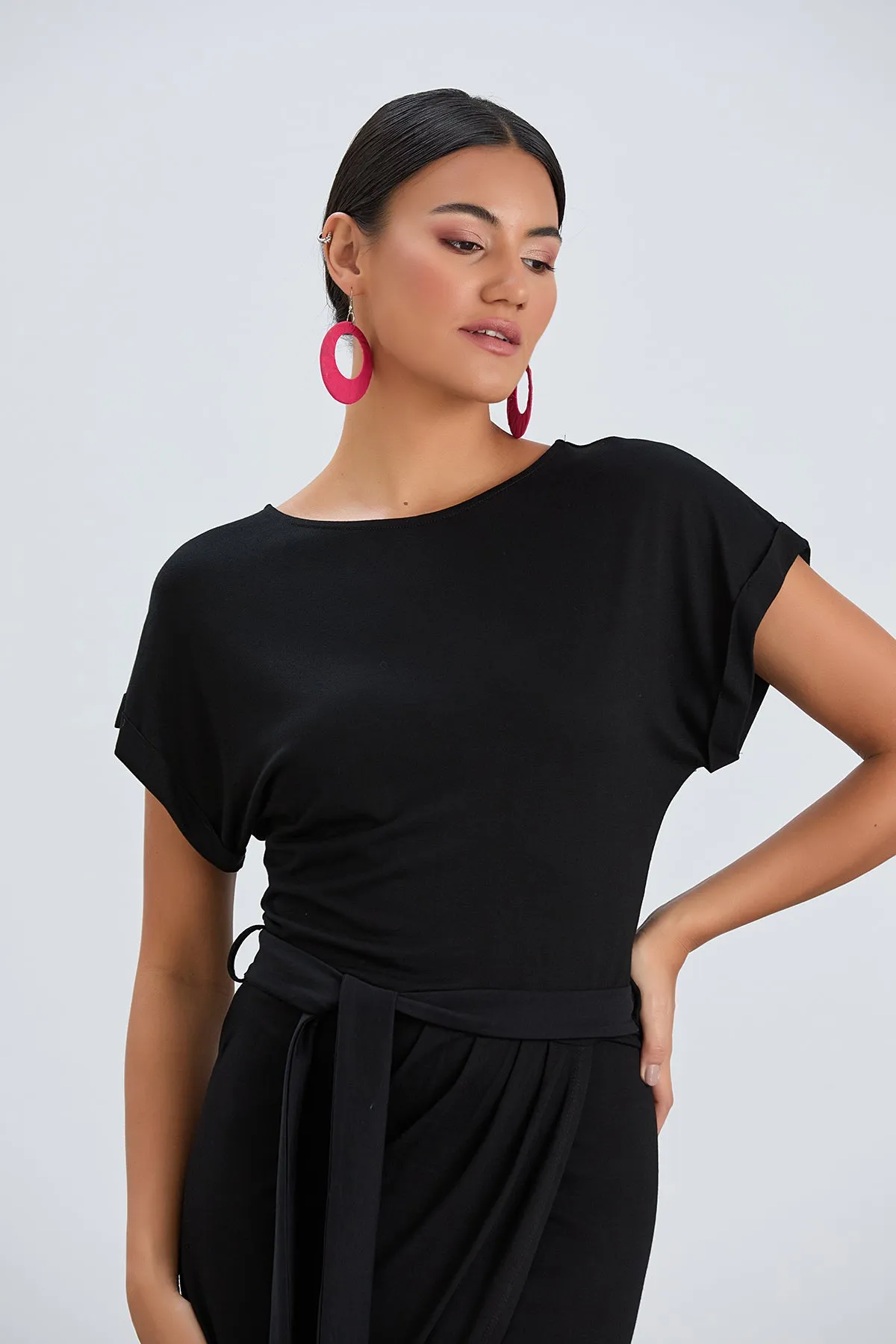 Classic Wrap Midi Dress in Timeless Black