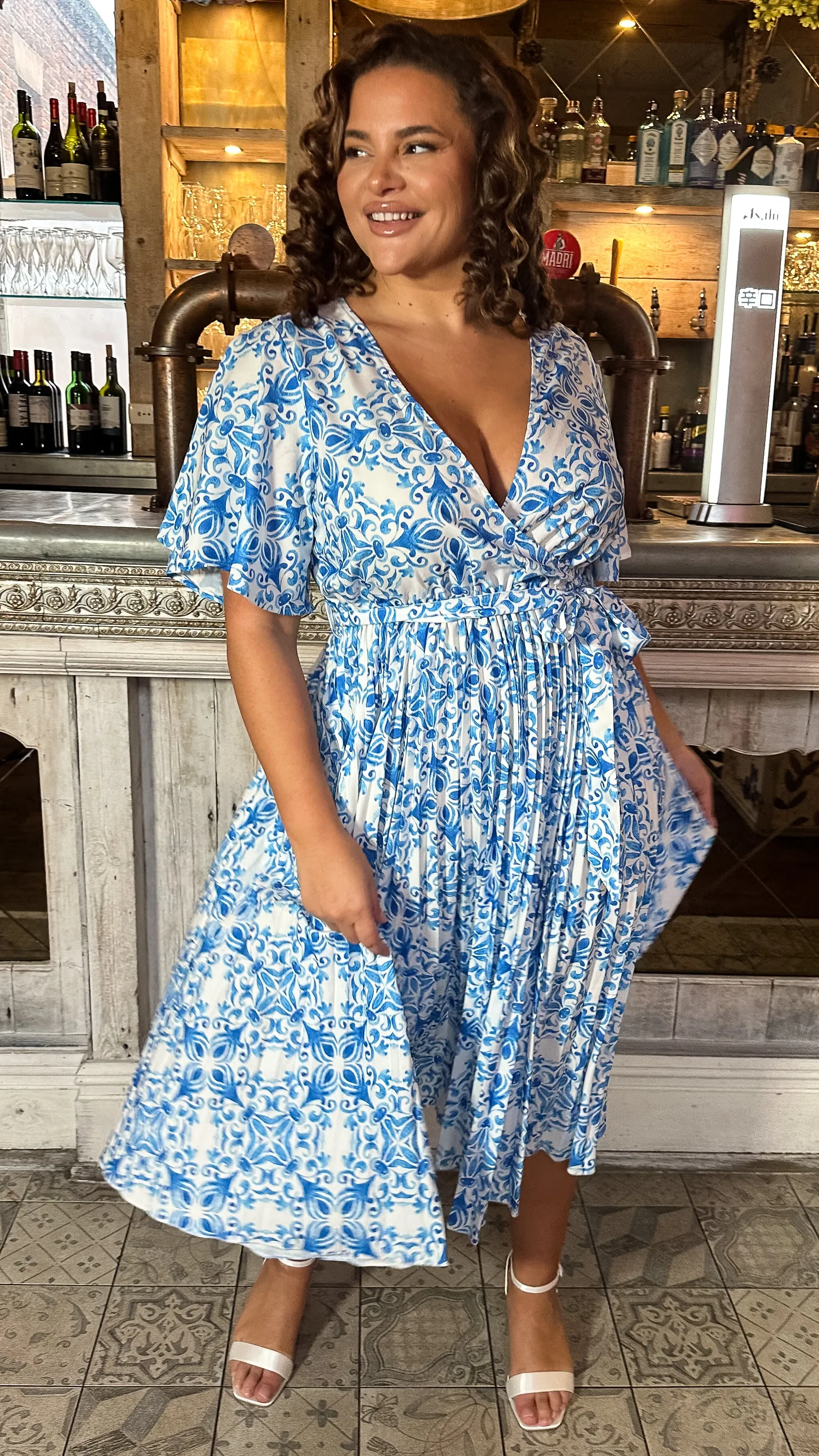 CurveWow Short Sleeve Pleated Wrap Dress Blue Print
