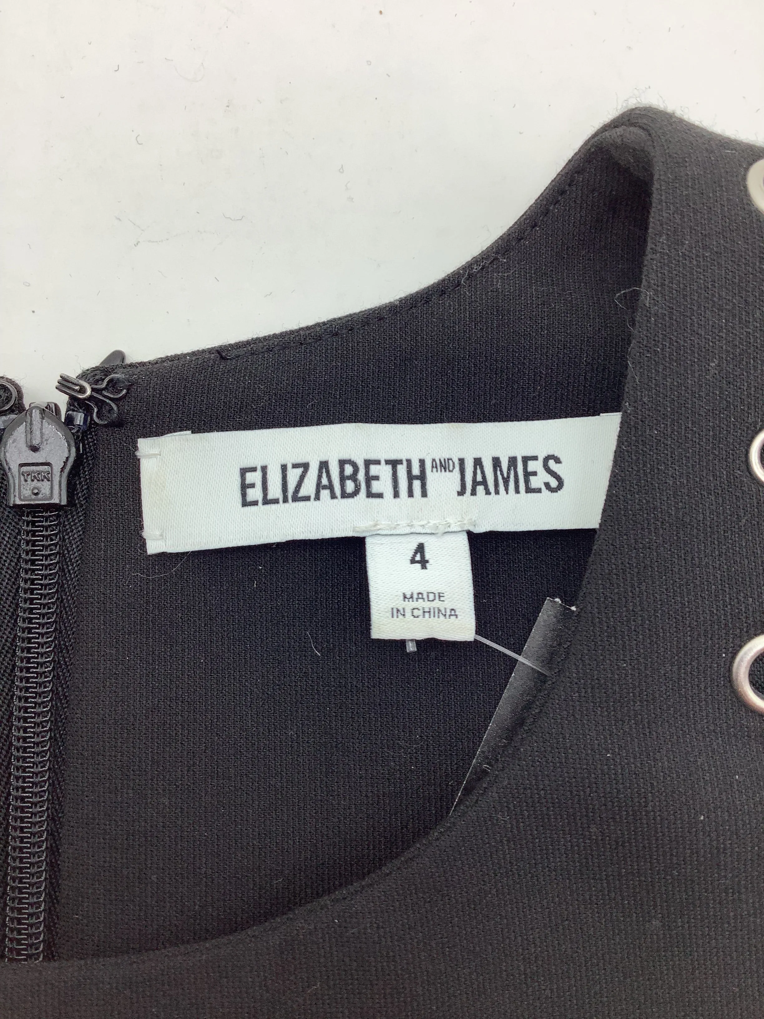 Elizabeth and James Dress Crew Neck Mini Length Size: 4