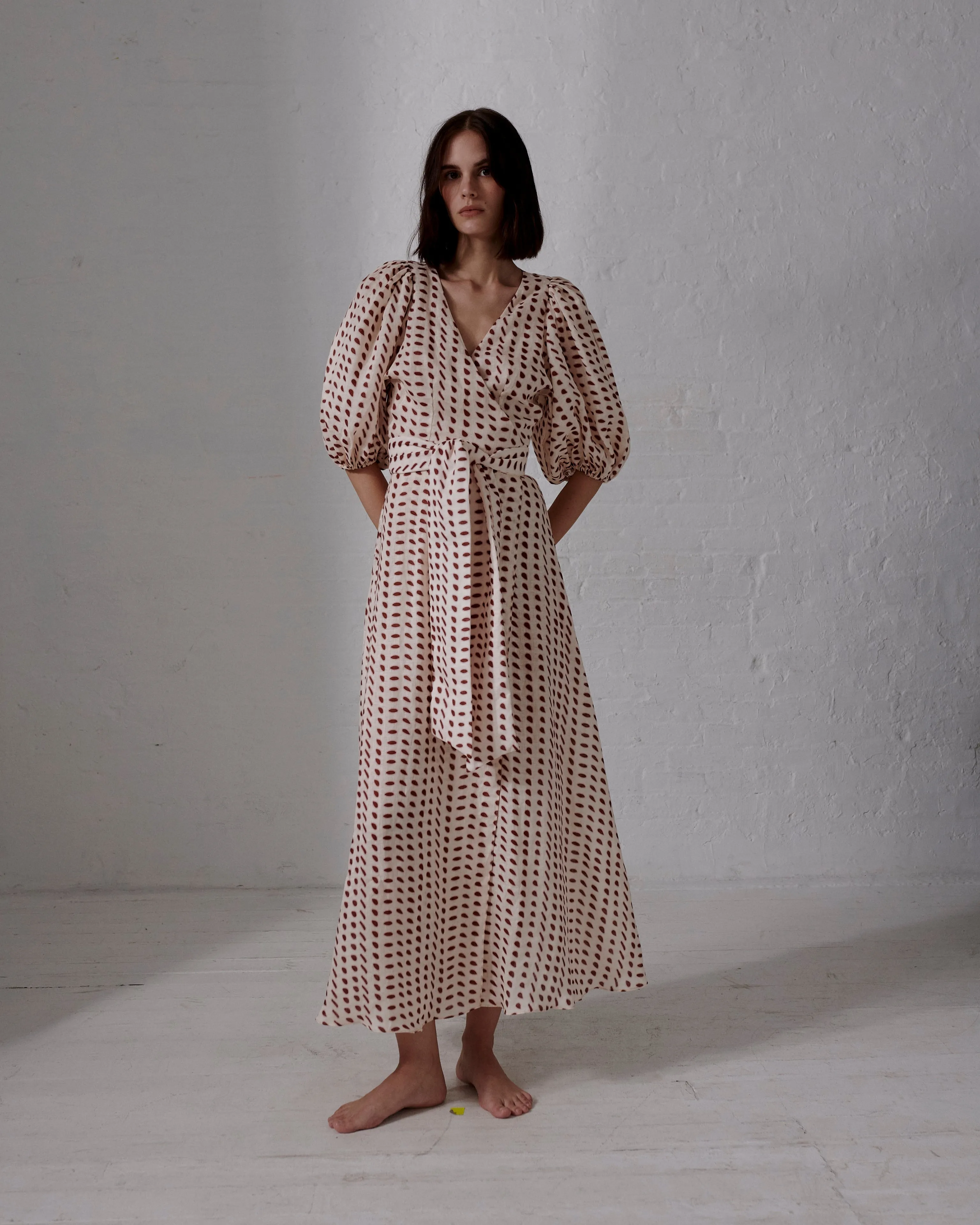 Ermita Linen Dress / Ivory Wine Seeds