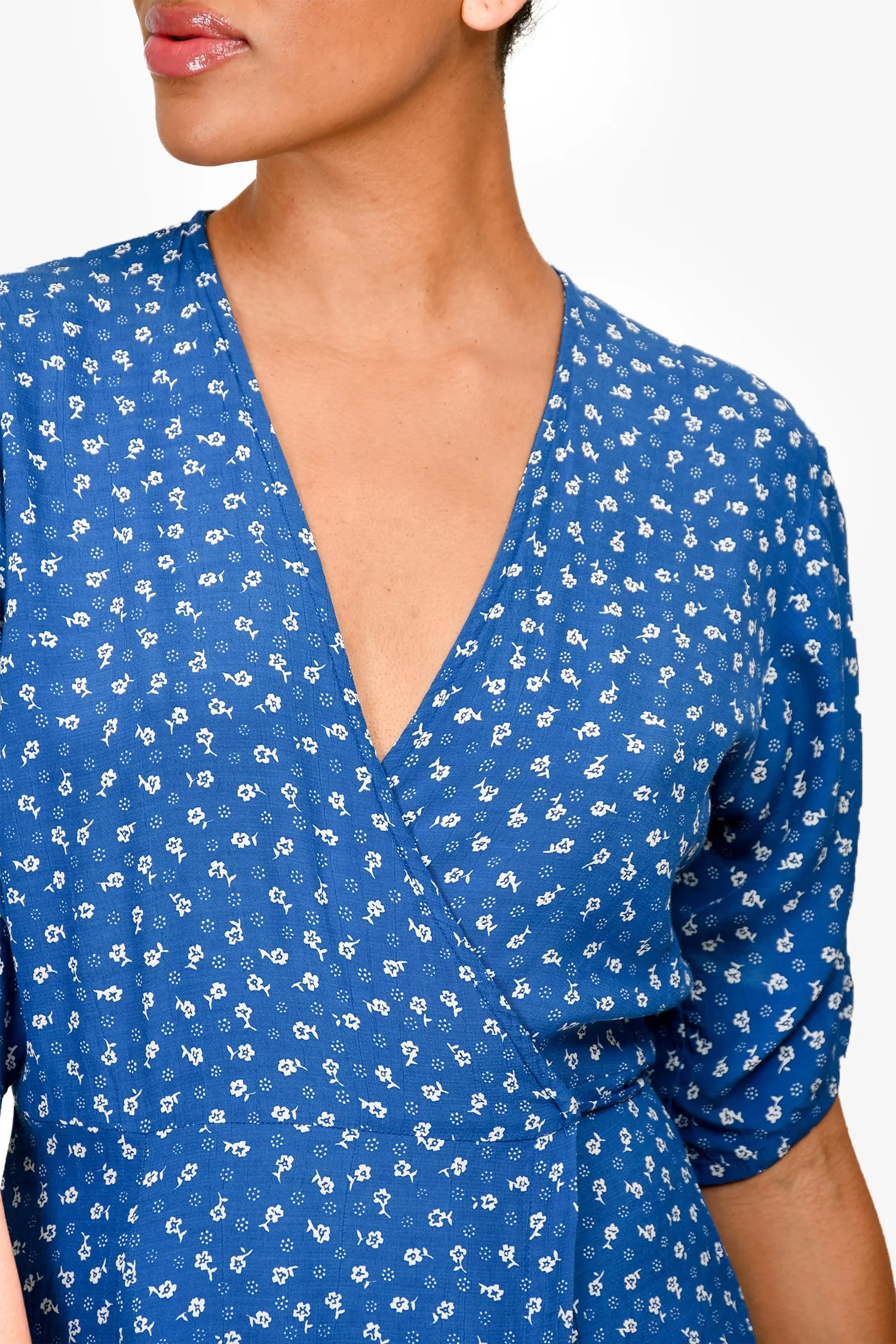 Faithfull The Brand Blue/White Floral Printed Wrap Dress Size L
