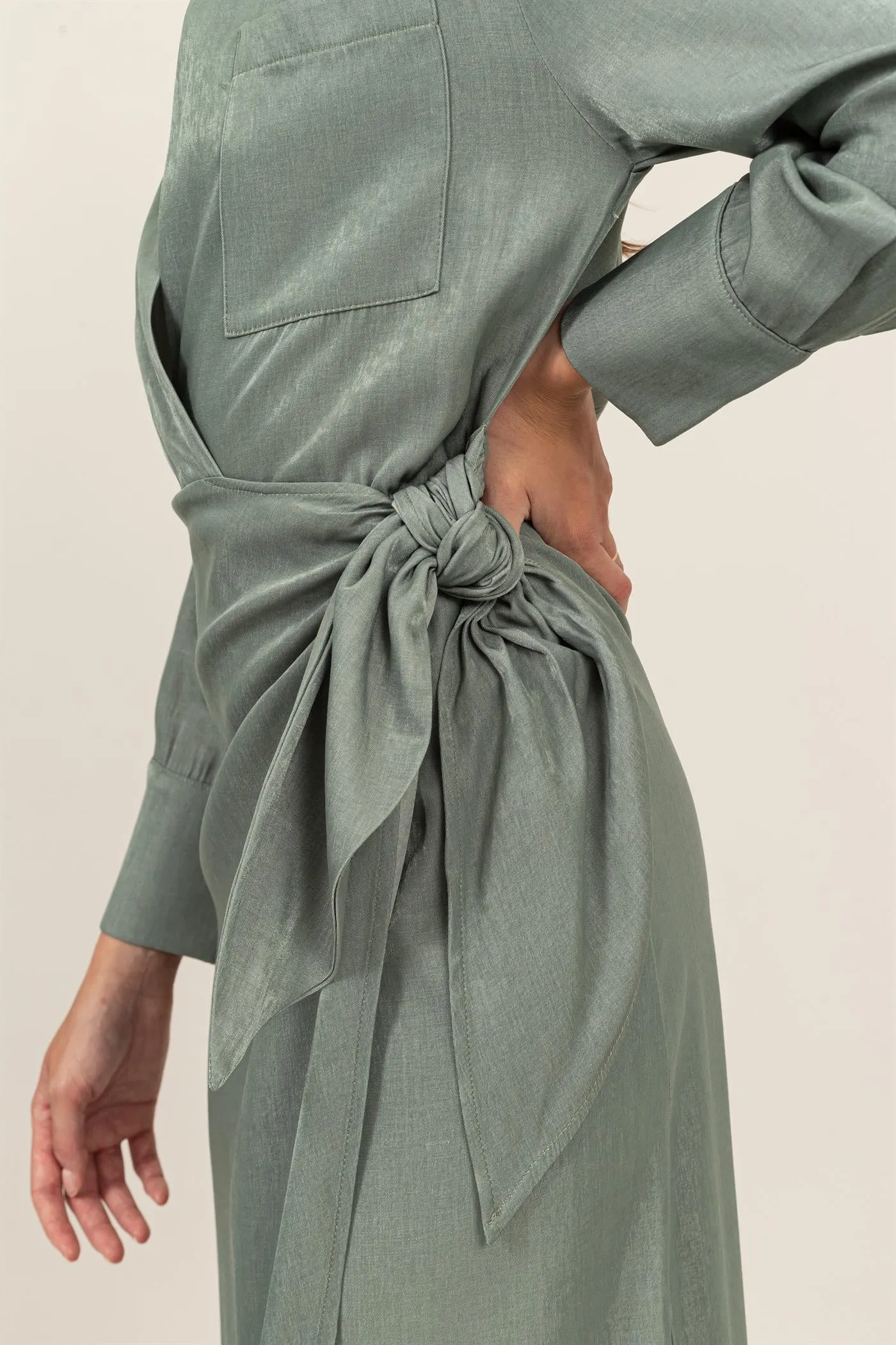 HF24G067-TIE-DETAIL WRAP MIDI DRESS