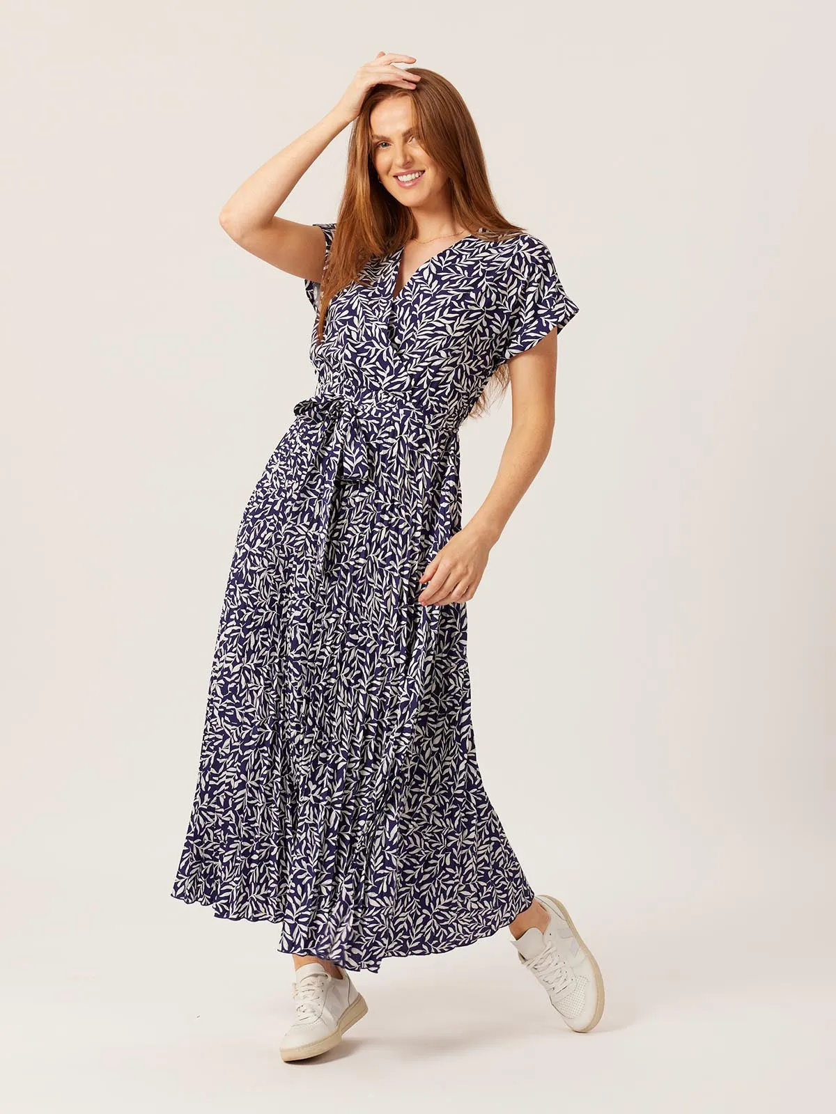 Nena - Pleated Dress - Navy Leaf Print