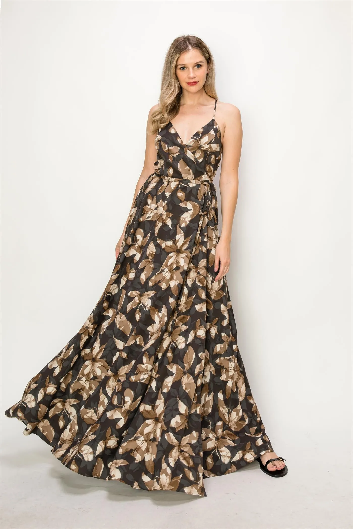 OL24A137-FLORAL SLEEVELESS WRAP MAXI DRESS