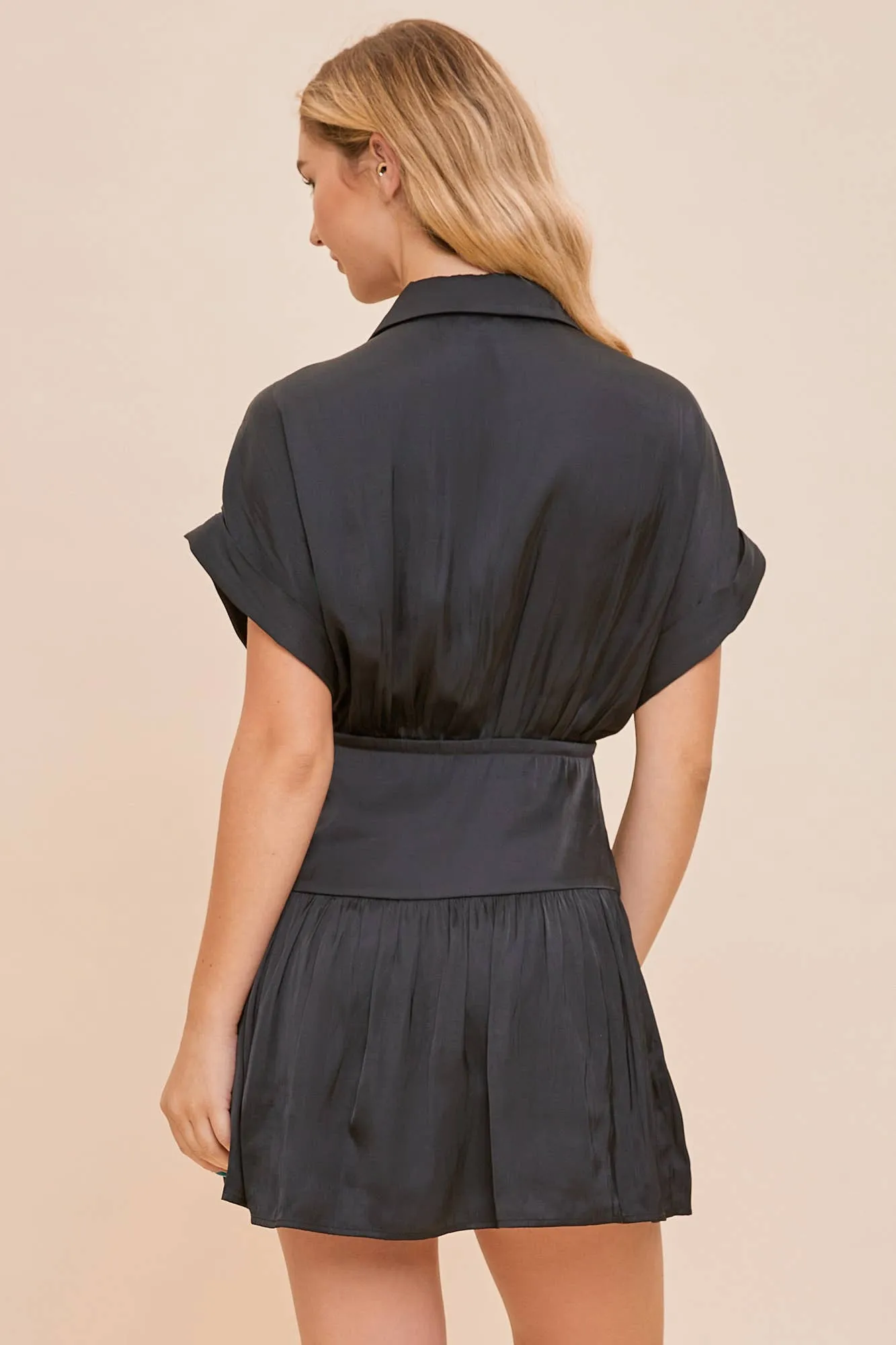 SHIRRING WRAP DRESS: BLACK