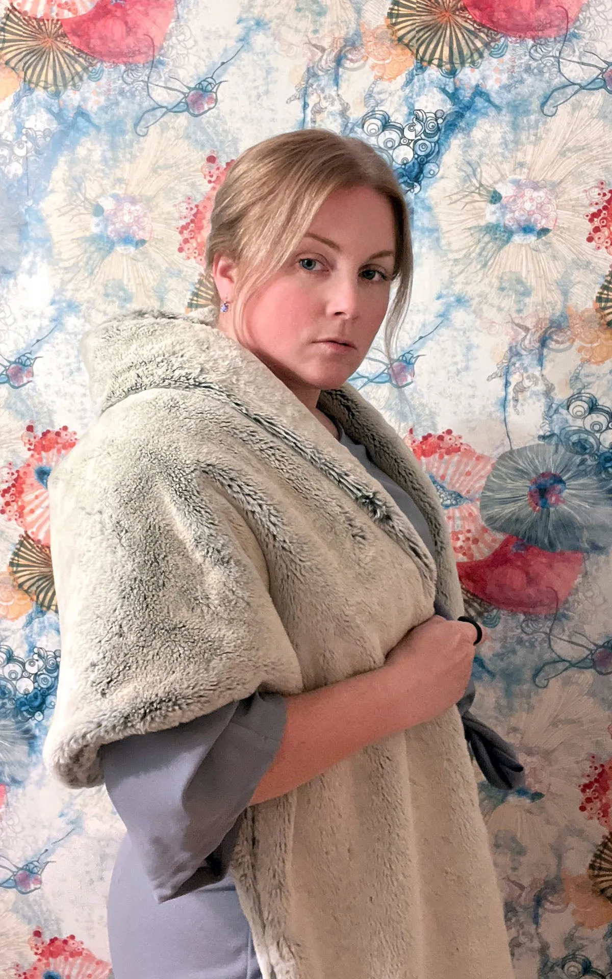 Shrug Wrap - Frosted Faux Furs