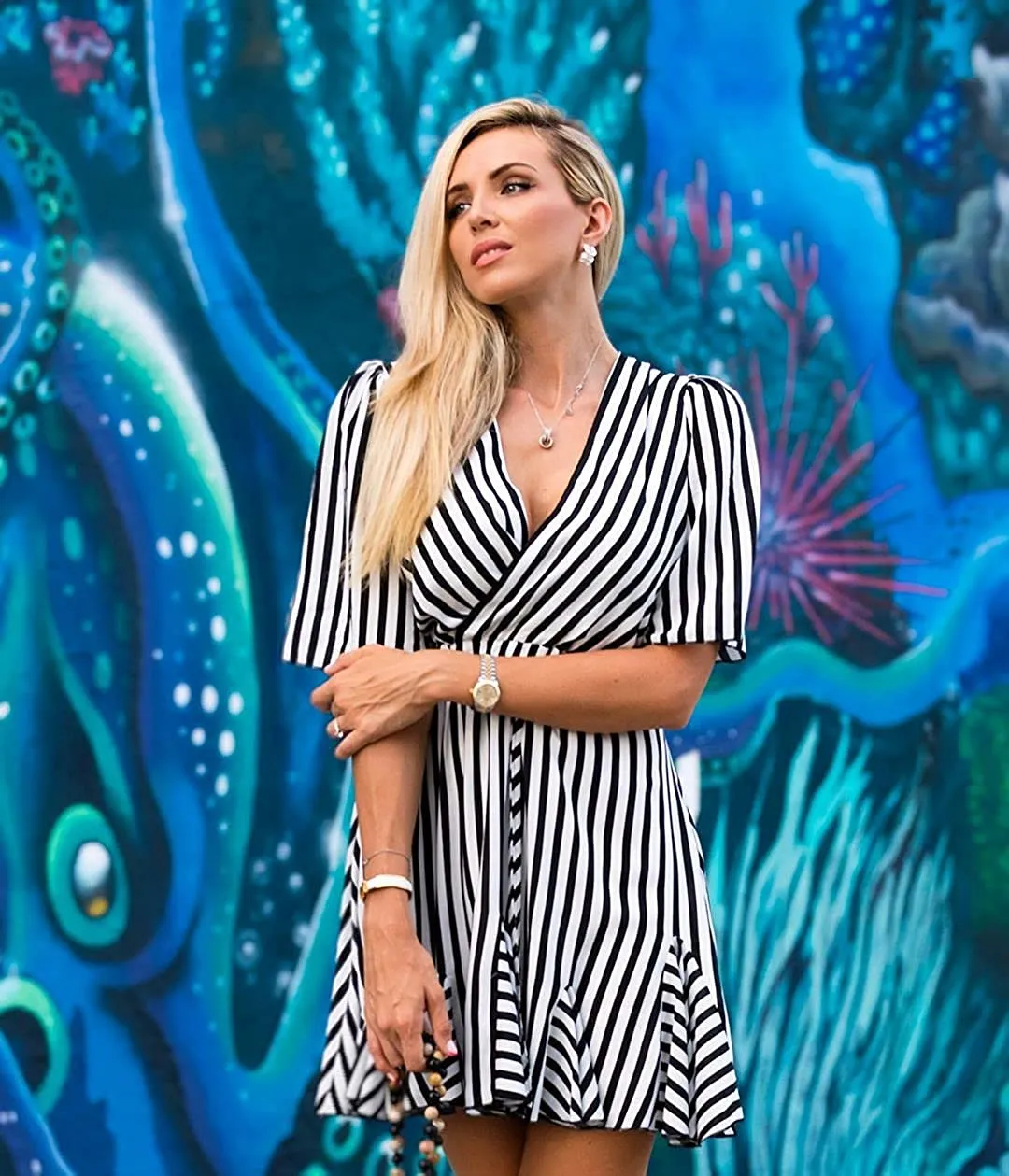 Women's Summer Deep V Neck Short Sleeve Striped Mini Dress
