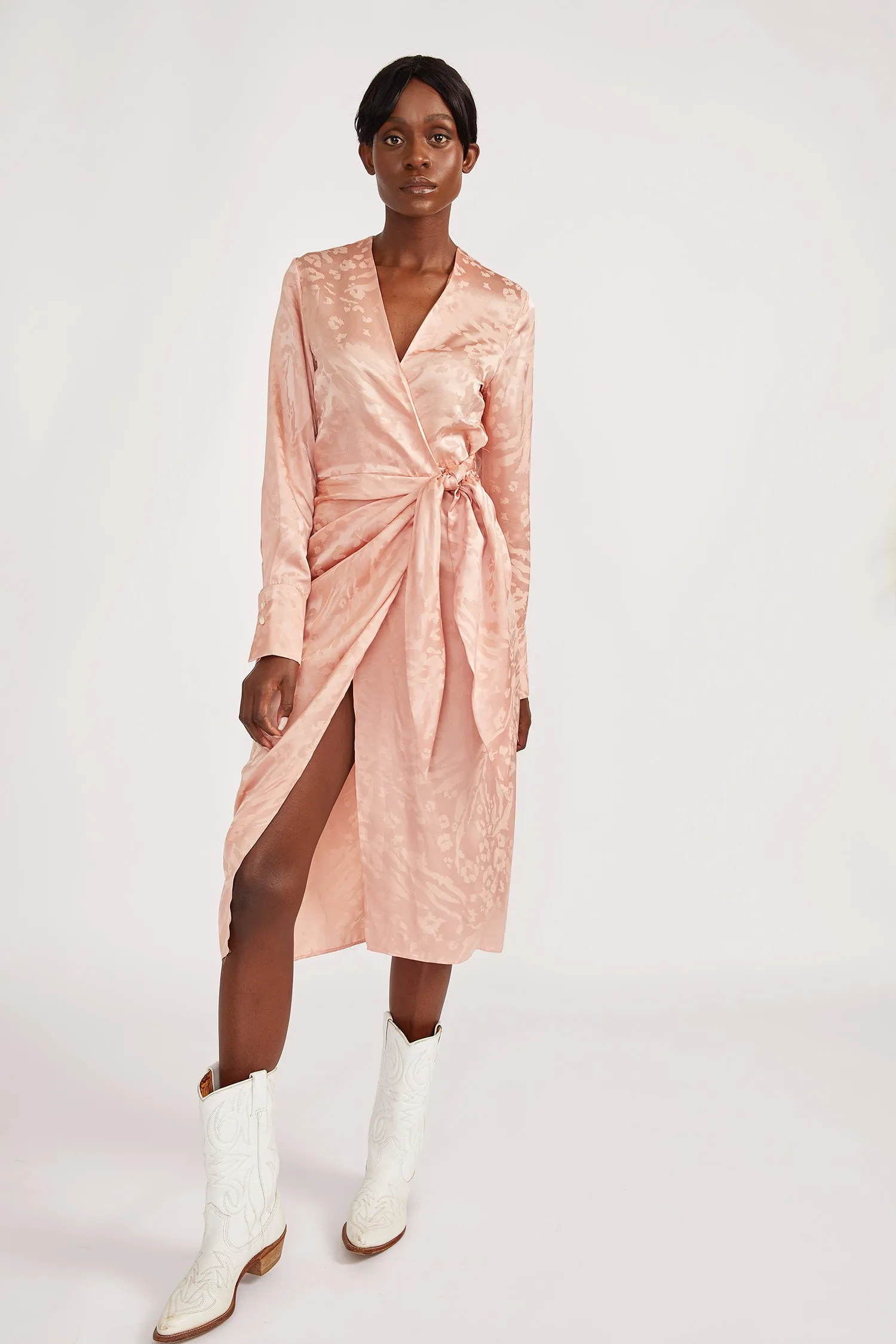WRAP DRESS in Pink